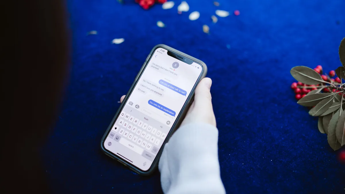 MMS et SMS : quand choisir les messages multimédias